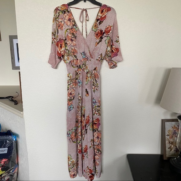 Blush Floral Romper - Picture 1 of 5
